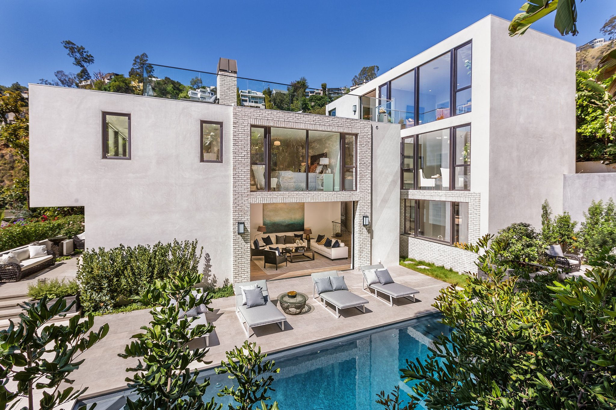 Pool & Patio